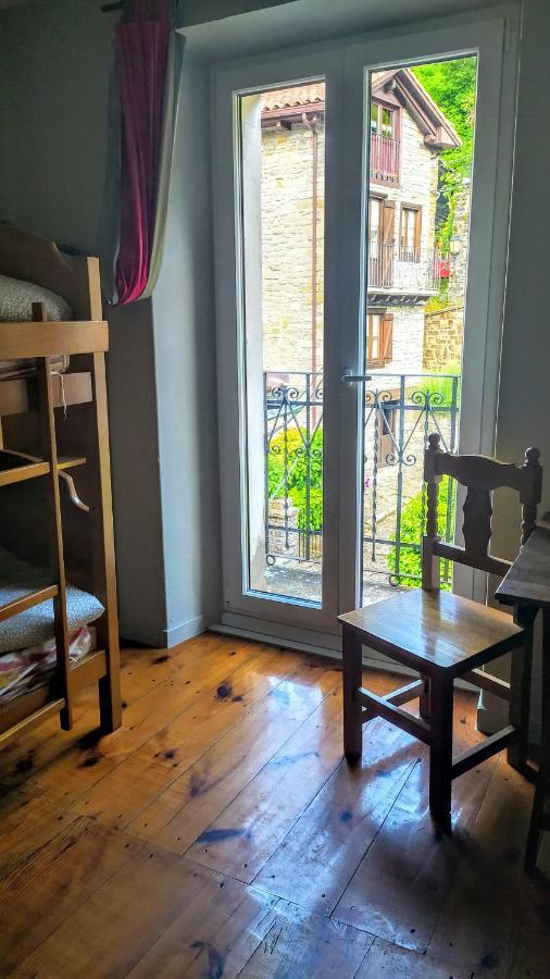 Albergue Armaia Artepea Urzainqui Екстер'єр фото